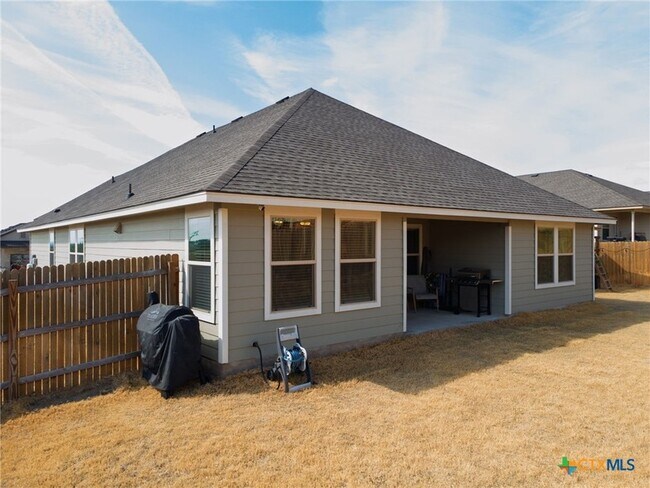 Building Photo - 110 Ayla Marie Dr