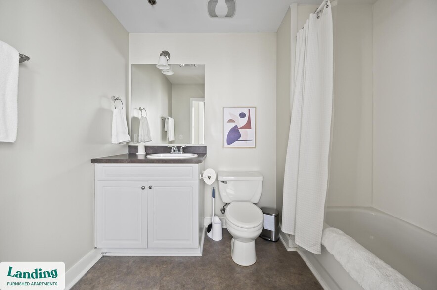 Building Photo - 211 Union St