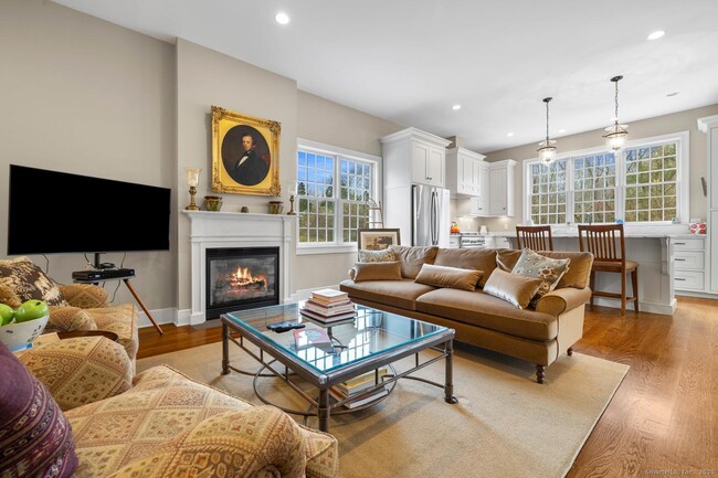 Building Photo - 138 School House Rd