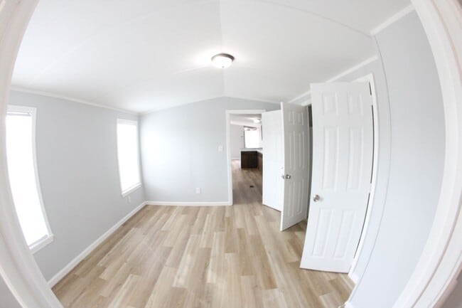 Building Photo - 7025 Ottis Ln