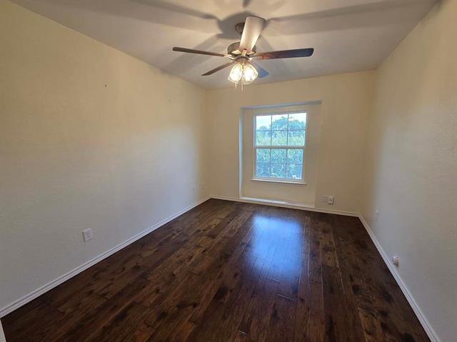 Building Photo - 5839 Lake Point Dr