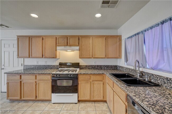 Building Photo - 2275 Windmill Grove Ct