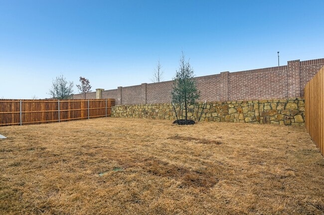 Building Photo - 1616 Poptic Ln