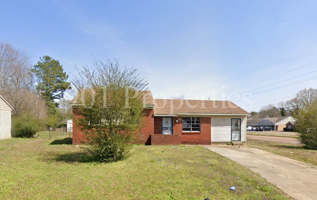Primary Photo - 9018 Moss Point Dr