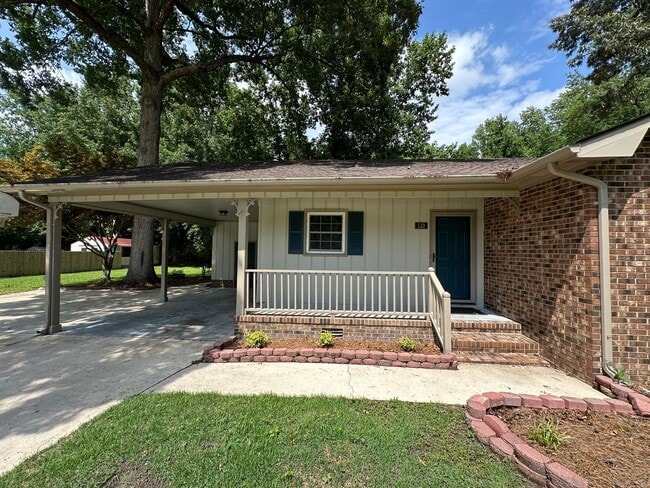 Building Photo - Peaceful Home in Pamlico Village