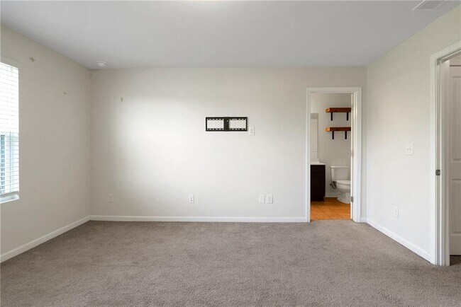 Building Photo - 6353 Mountain Home Way