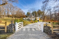 Building Photo - 1001 Hulls Farm Rd
