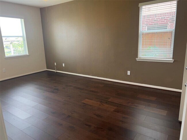 Building Photo - 3930 Medici Ct