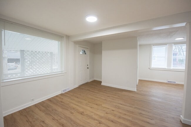 Building Photo - 16781 Akron St