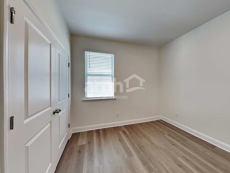 Building Photo - 3527 Lincoln Hts Ln