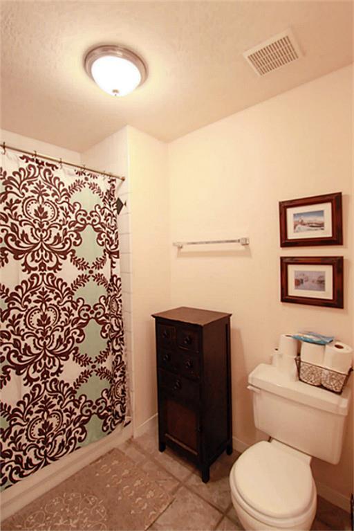 Building Photo - 523 High Meadows Dr