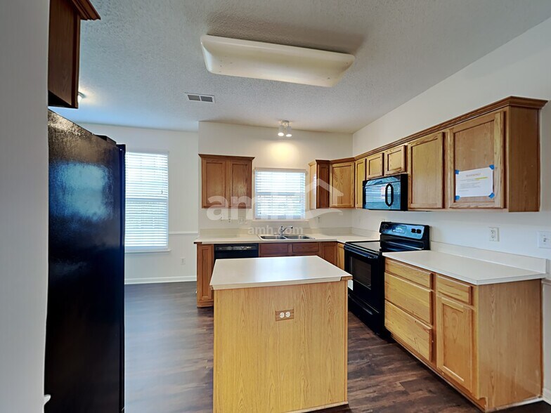 Building Photo - 7511 Wilkins Terrace Dr