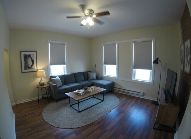 Building Photo - 2516 E Lehigh Ave