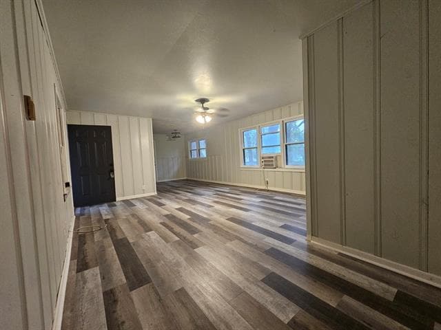 Building Photo - 920 Red Bud Dr