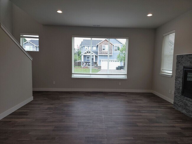 Building Photo - Yelm Creek Estates, New Construction 4 Bedroom, 2.75 Bathroom with Den