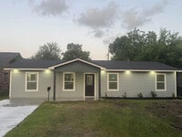 Building Photo - 3507 Ave A