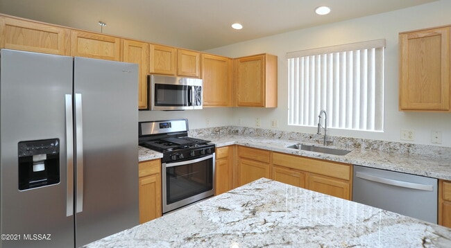 Building Photo - 2633 W Cezanne Cir