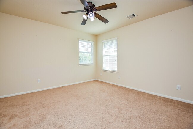 Building Photo - 26302 Sandahl Ct