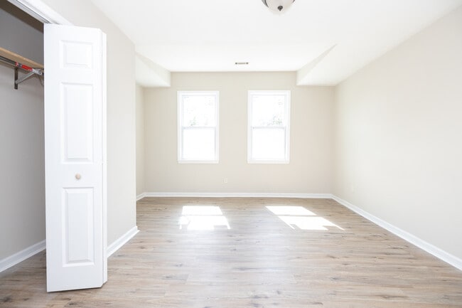 Building Photo - 1300 18th St