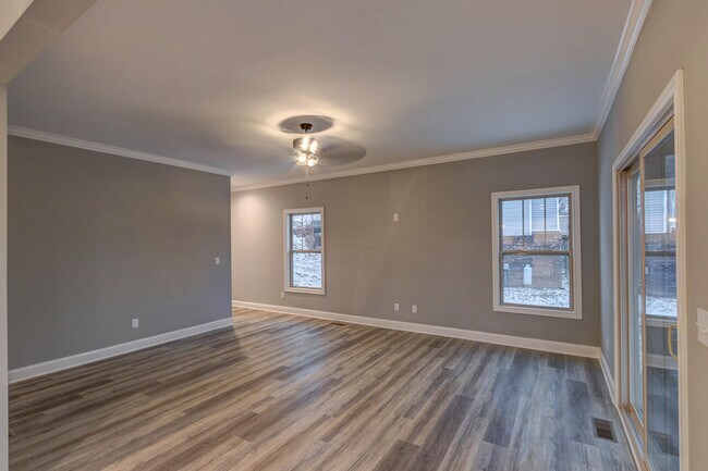 Building Photo - 187 Westwoods Dr