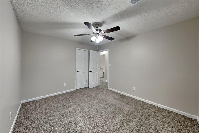 Building Photo - 4487 Wesley Way