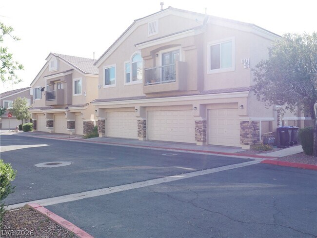 Building Photo - 1065 Cryer Ct