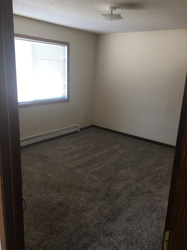 Building Photo - Kaeding Apartments - 337