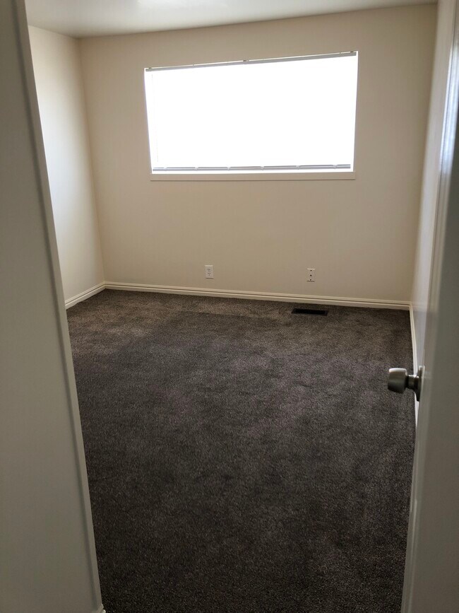 Building Photo - 4323 S 4710 W