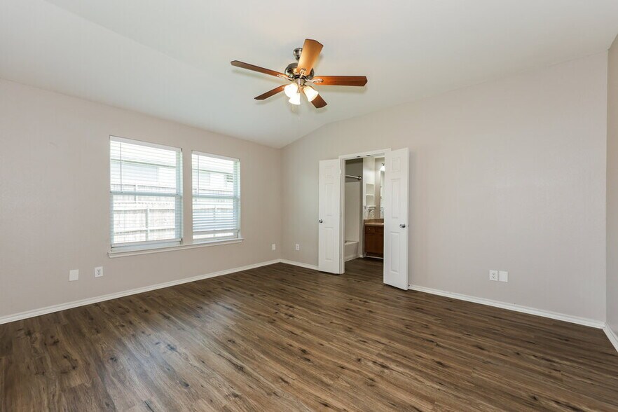 Building Photo - 4736 Cedar Springs Dr