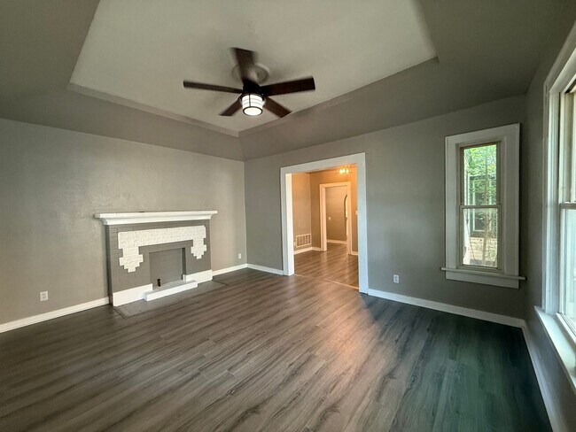 Building Photo - 2434 NW 12th - Duplex
