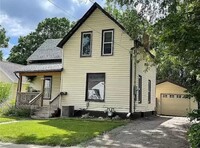 Building Photo - 3 Bed 2 Bath Single Family Home