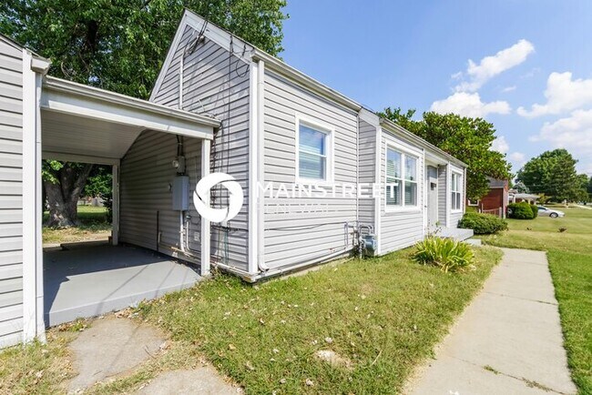 Building Photo - 3 Bedroom Pet-Friendly Home in Louisville,...