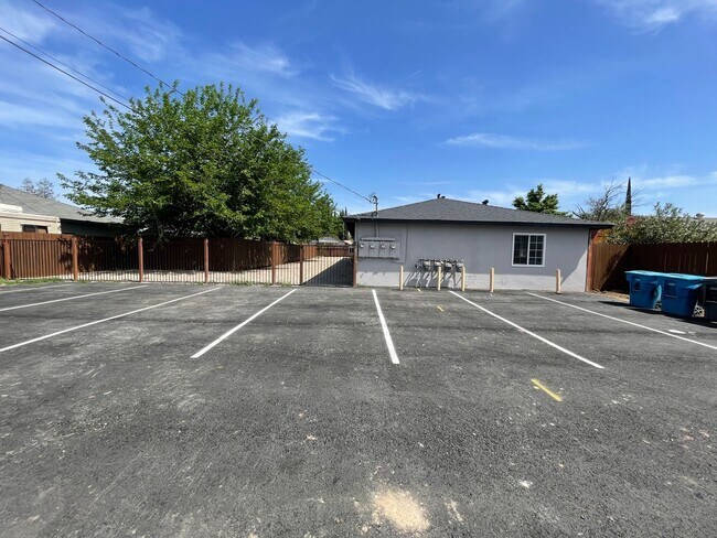 Building Photo - 4357 College Way