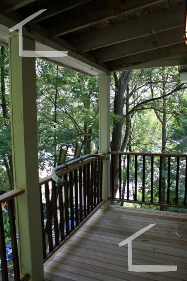 Building Photo - 9/1 Renovated 4BR/2BA near Oak Sq, Mass Pike, Brighton Ctr!