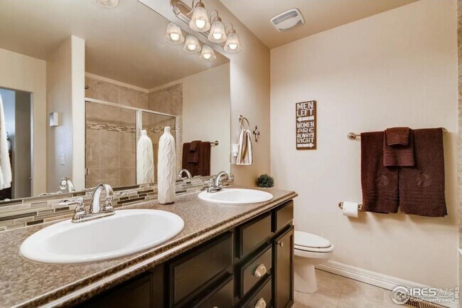 Building Photo - 757 Callisto Dr