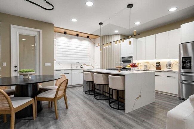 Building Photo - 15542 Gwinnett Dr