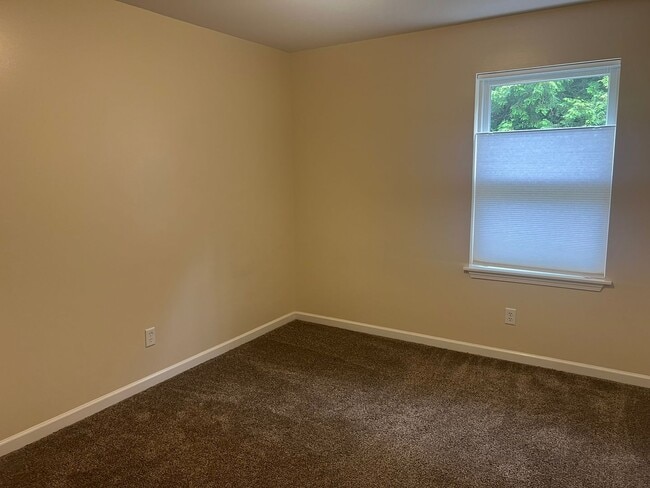Building Photo - 1537 Stonefield Dr
