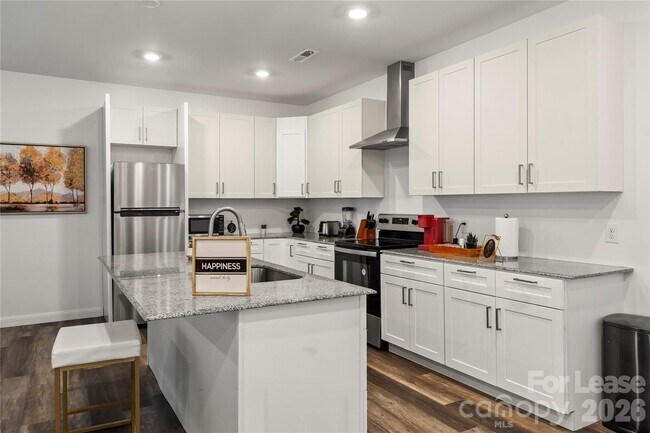 Building Photo - 2813 Ava Ave