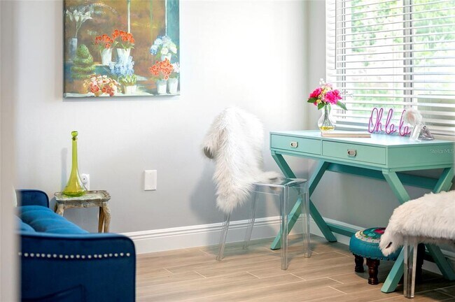 Building Photo - 2100 Como St