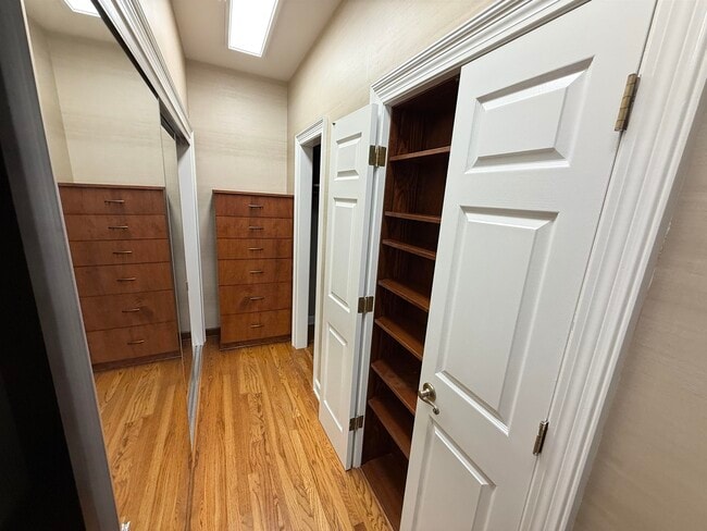 Building Photo - 765 Sweetbrier Rd