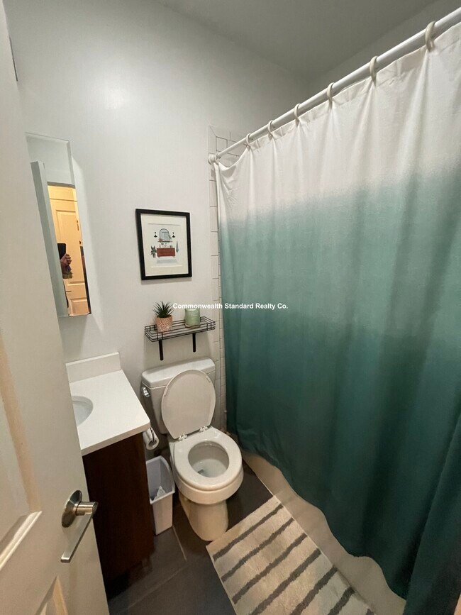 Building Photo - 19 Marney St