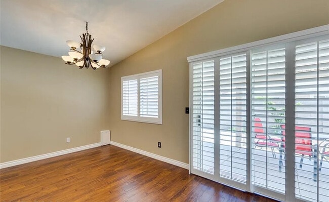 Building Photo - 8841 Spinning Wheel Ave