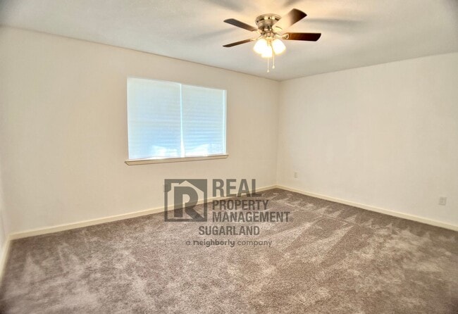 Building Photo - Gorgeous One Story Home in Sugar Land, TX