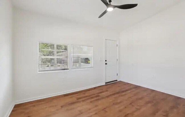Building Photo - 3416 N Garrison St