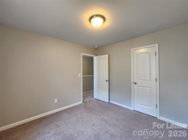 Building Photo - 1127 Oswald T Dr