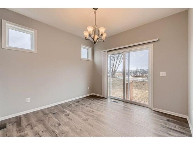 Building Photo - 14264 River Hills Pkwy