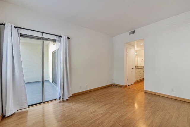 Building Photo - 4685 Albany Cir