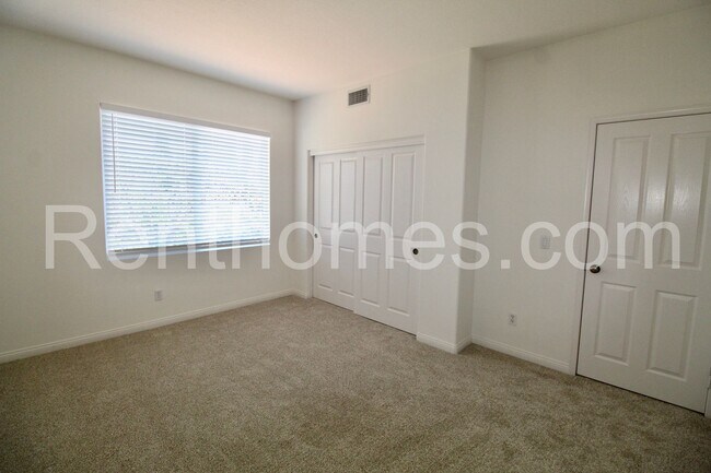 Building Photo - 11217 Golden Birch Way