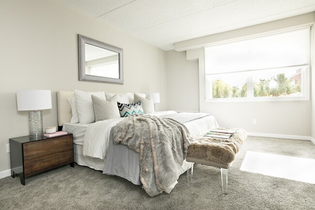 Bedroom - Empire 225