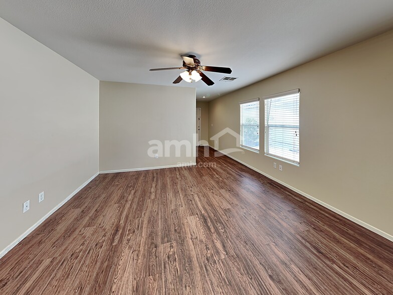 Building Photo - 6358 W Haleh Ave